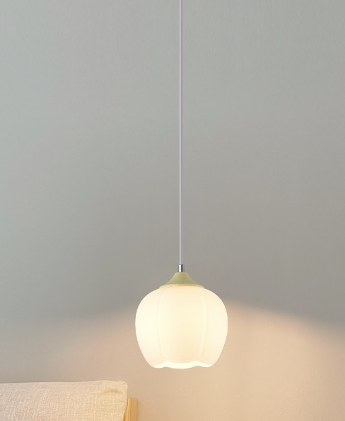 Szklana Lampa Wisząca Flower Bud w Kształcie Kwiatu