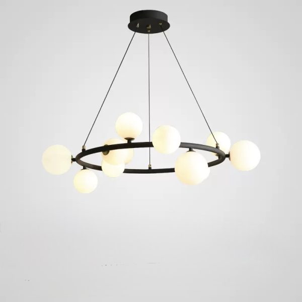 Lampa wisząca Mori w stylu skandynawskim z metalowymi kulkami