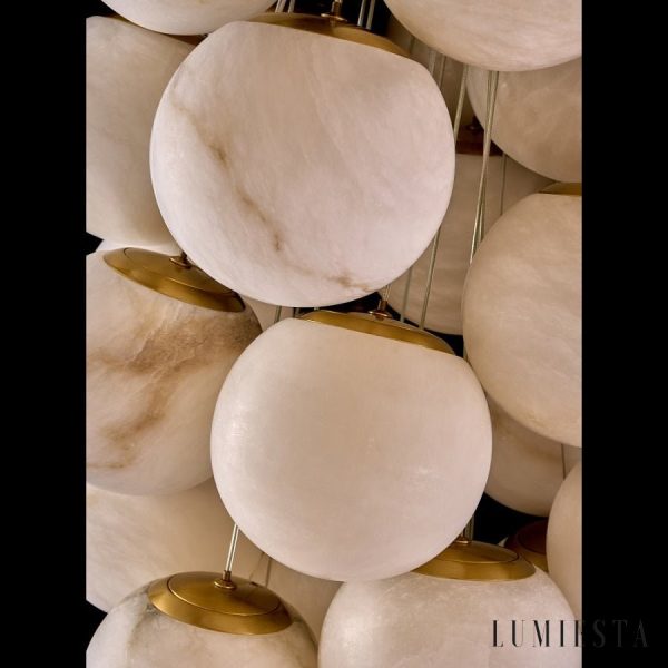 Lumiesta-atacamis-lampa-wiszca-glamour-zota-z-alabastrem-do-salonu-100-h150300-cm-5.jpg Atacamis - Lampa wisząca glamour, złota z alabastrem do salonu, Ø100 H150–300 cm