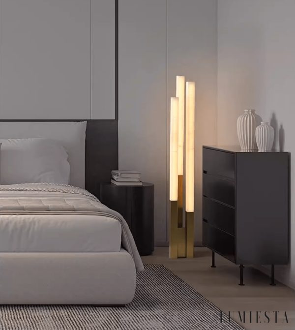 Lumiesta-opalora-lampa-podogowa-alabastrowa-nowoczesna-zoto-biaa-do-salonu-20x155cm-2.jpg Opalora - Lampa podłogowa alabastrowa nowoczesna złoto-biała do salonu Ø20x155cm