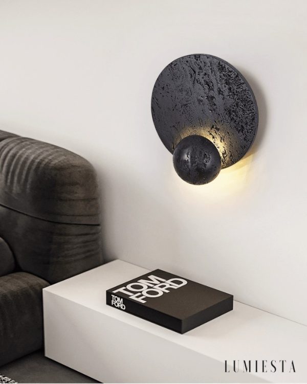 Parisia - Kinkiet trawertynowy czarny do sypialni, LED, Ø22×26 cm