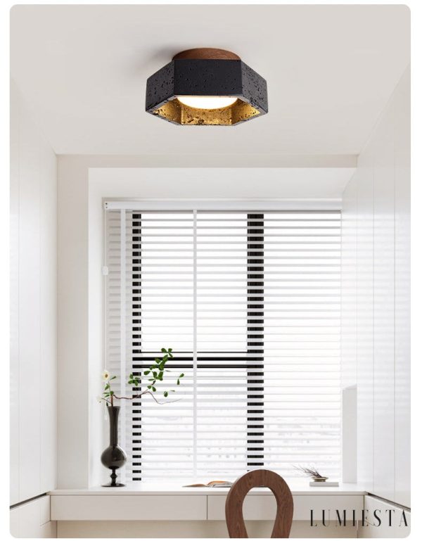 Rivieris - Plafon trawertynowy czarny z drewnem orzechowym do salonu Ø17×7 cm