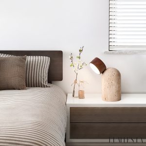 Soltrava - Lampa stołowa trawertynowa, drewno orzechowe, do salonu, Ø9 x H15 cm