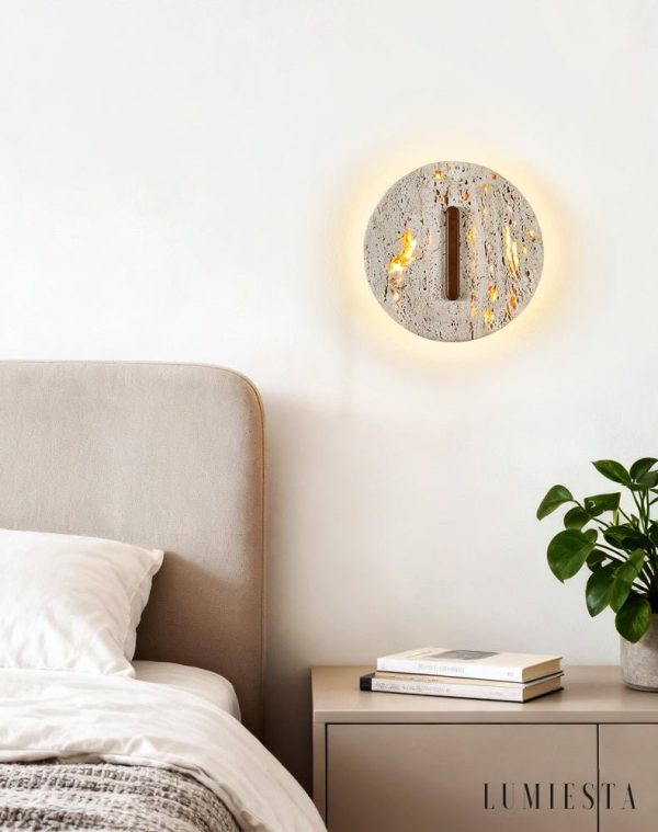 Tuluma - Kinkiet trawertynowy drewniany, orzechowo-żółty, do salonu, Ø25x25 cm