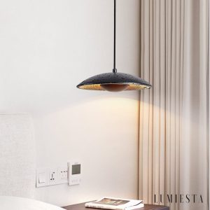 Lumiesta-tyrrhenis-lampa-wiszca-trawertynowa-czarny-trawertyn-do-salonu-25-x-8-cm-1.jpg Tyrrhenis - Lampa wisząca trawertynowa, czarny trawertyn, do salonu, Ø25 x 8 cm