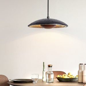 Lumiesta-tyrrhenis-lampa-wiszca-trawertynowa-czarny-trawertyn-do-salonu-25-x-8-cm-2.jpg Tyrrhenis - Lampa wisząca trawertynowa, czarny trawertyn, do salonu, Ø25 x 8 cm