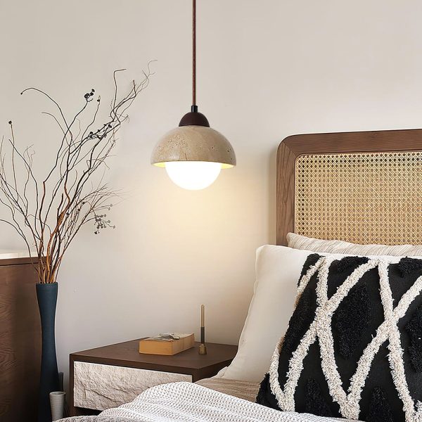 Półokrągła lampa wisząca z travertynu i beżowego szkła