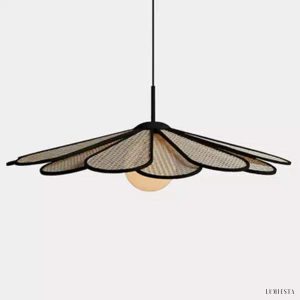 Japońska rattanowa lampa wisząca w kształcie liścia