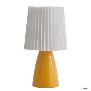 Nowoczesna urocza lampa stołowa plisowana w trzech kolorach