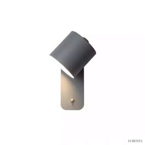 Nowoczesna lampa metalowa z ruchomą głowicą 180 stopni