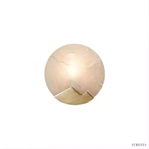 Lampa ścienna z marmuru i miedzi w minimalistycznym stylu