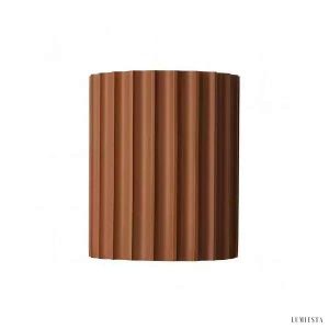 Nowoczesna lampa ścienna z teksturowanego żywicy w kształcie falisty