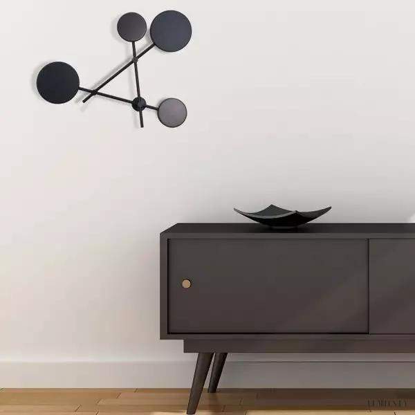 Lampa ścienna Iride w nowoczesnym geometrycznym stylu