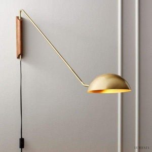 Lampa ścienna Swing Dome w nowoczesnym stylu minimalistycznym