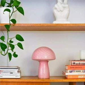 Nowoczesna lampa stołowa w kształcie grzyba z kolorowym kloszem