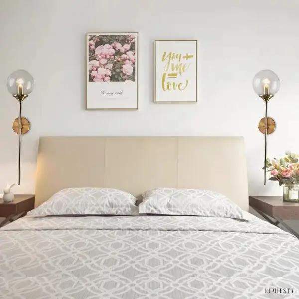 Minimalistyczna szklana lampa ścienna w kształcie kuli