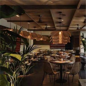 Petal - Rattanowy żyrandol rustykalny w kształcie płatków