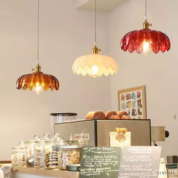 image_13-109.jpg Szklana elegancka lampa wisząca w kształcie płatków