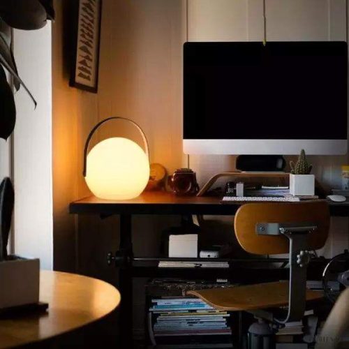 Lampa campingowa przenośna LED z uchwytem stylowa