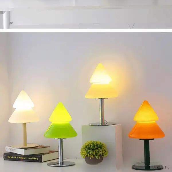 Lampka stołowa w kształcie choinki z kolorowego szkła