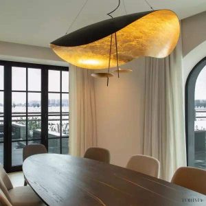 Lampa wisząca Lederam Manta z eleganckim kloszem