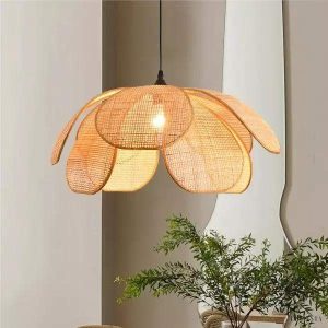 Petal - Rattanowy żyrandol rustykalny w kształcie płatków