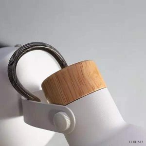 Nowoczesna rotacyjna lampa ścienna Aisilan do sypialni