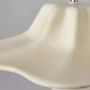 Kolorowa lampa wisząca w kształcie kwiatu