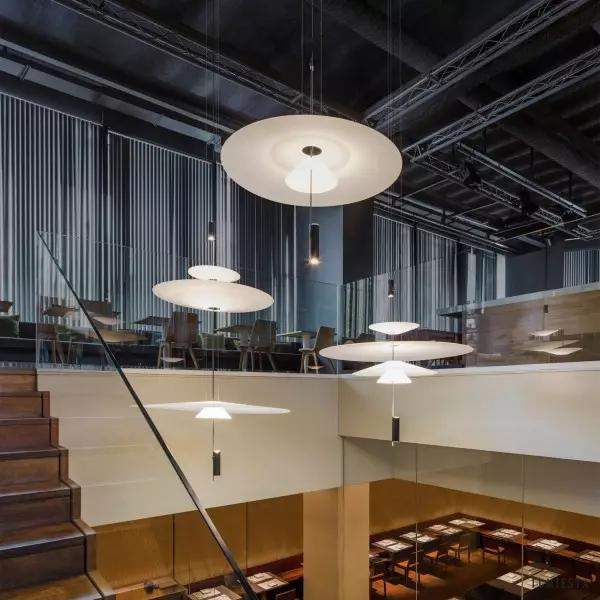 Itiwi – lampa wisząca w nowoczesnym stylu - wielowarstwowa