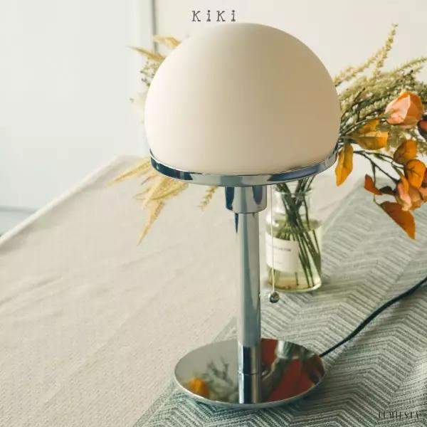 Lampa stołowa Bauhaus Wagenfeld z szklanym kloszem