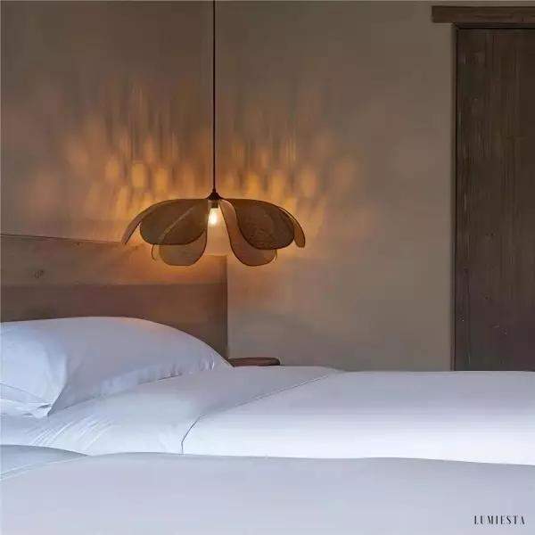 Petal - Rattanowy żyrandol rustykalny w kształcie płatków