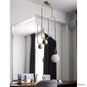 Nowoczesna lampa wisząca w kształcie koła mosiężna i szklana