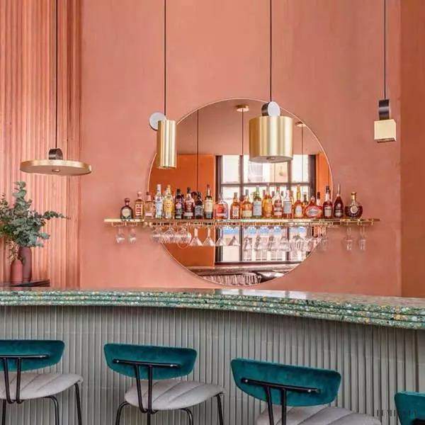 Lampa wisząca LED z mosiądzu i czernią kolekcji Cale