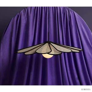 Japońska rattanowa lampa wisząca w kształcie liścia