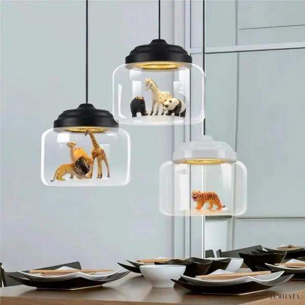 Lampa wisząca ze szkła z miniaturowymi zwierzętami