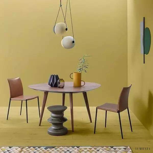 Lampa wisząca Api z szkła w kształcie komórki roślinnej