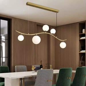 Nordycka minimalistyczna lampa wisząca z kulami szklanymi