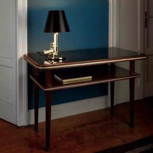 Lampa biurkowa w kształcie broni metalowa elegancka