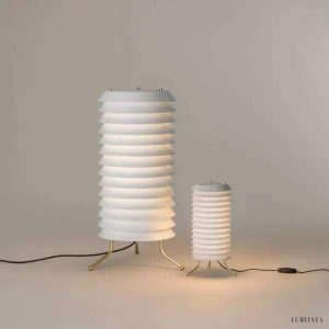 Lampa stołowa Maija z metalowymi dyskami w stylu skandynawskim