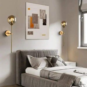 Minimalistyczna szklana lampa ścienna w kształcie kuli