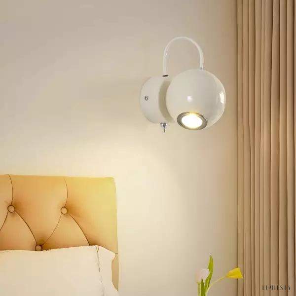 Lampa ścienna Magnetic Attractor Ball nowoczesna kremowa