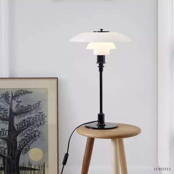 Lampa stołowa w stylu duńskim z wielowarstwowymi kloszami