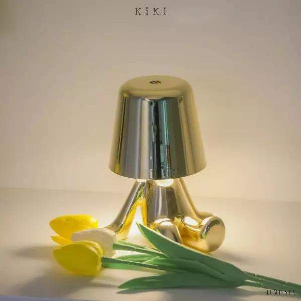 Innowacyjna lampa Thinker w kształcie postaci złotej lub chromowanej