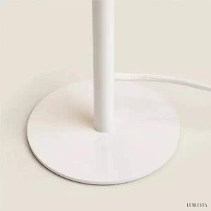 Stylowa minimalistyczna lampa stołowa w różnych kolorach