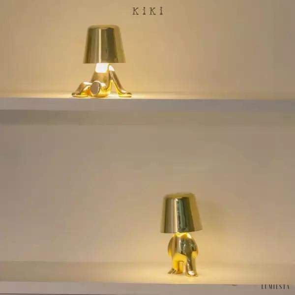 Innowacyjna lampa Thinker w kształcie postaci złotej lub chromowanej