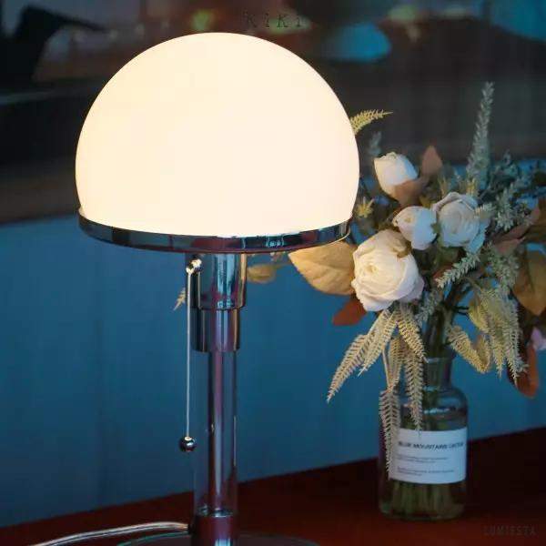 Lampa stołowa Bauhaus Wagenfeld z szklanym kloszem