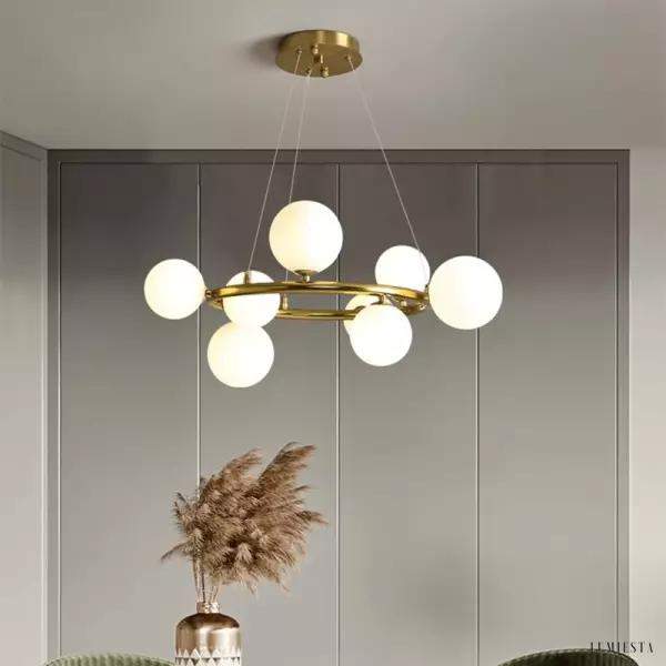 Lampa wisząca Mori w stylu skandynawskim z metalowymi kulkami