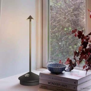 Nowoczesna lampa stołowa LED z akumulatorem w kształcie stożka