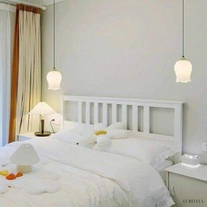 Szklana Lampa Wisząca Flower Bud w Kształcie Kwiatu