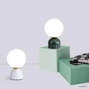 Lampa stołowa z marmurową podstawą i opalowym kloszem